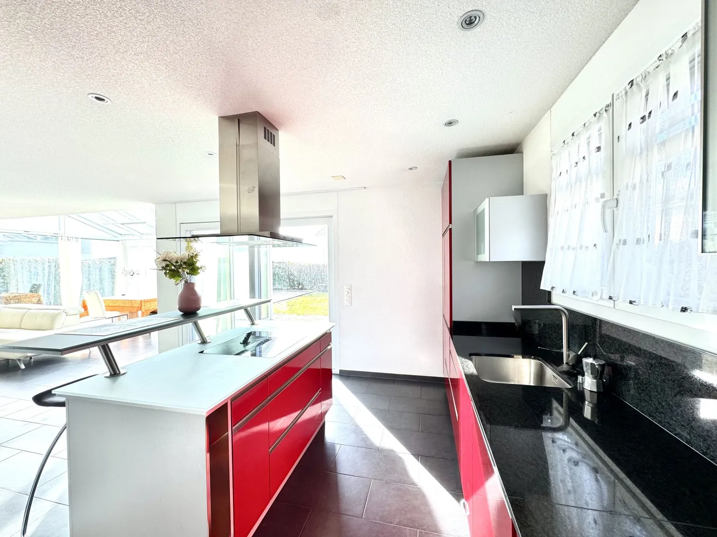 Casa unifamiliare esclusiva - Foto 7 di 36