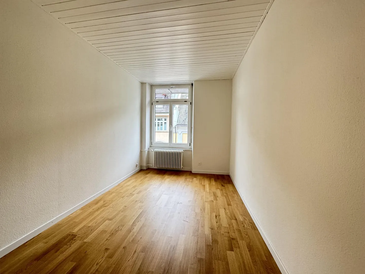 Charmante Wohnung mit Balkon - Foto 2 von 6