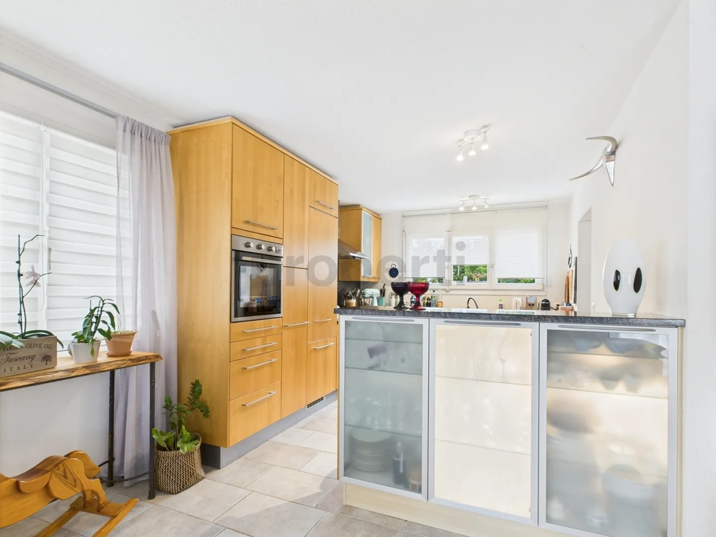 Casa a schiera accogliente con giardino spazioso a Brüttisellen - Foto 4 di 13