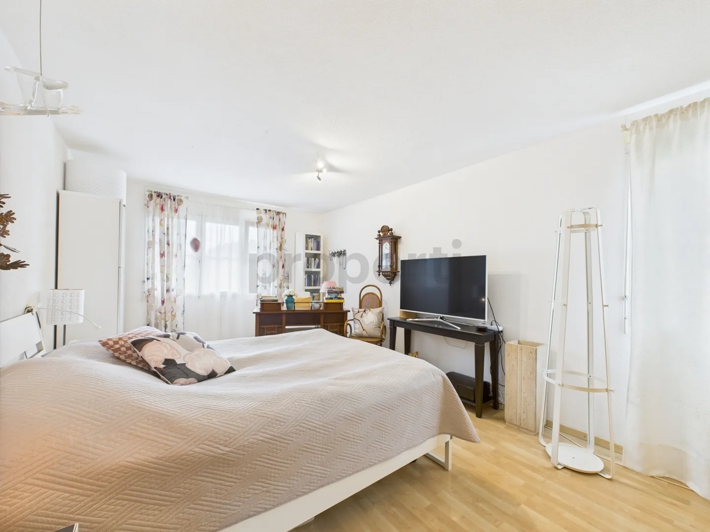 Casa a schiera accogliente con giardino spazioso a Brüttisellen - Foto 7 di 13