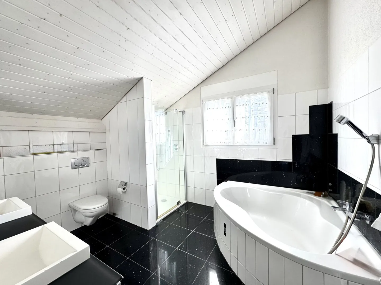 Casa unifamiliare esclusiva - Foto 20 di 36