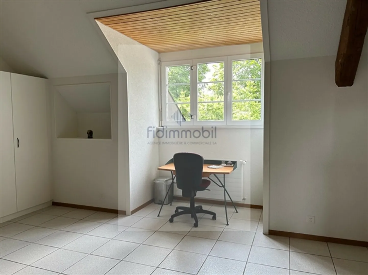 Belle appartement partiellement rénové dans une maison de village - Photo 10 sur 15