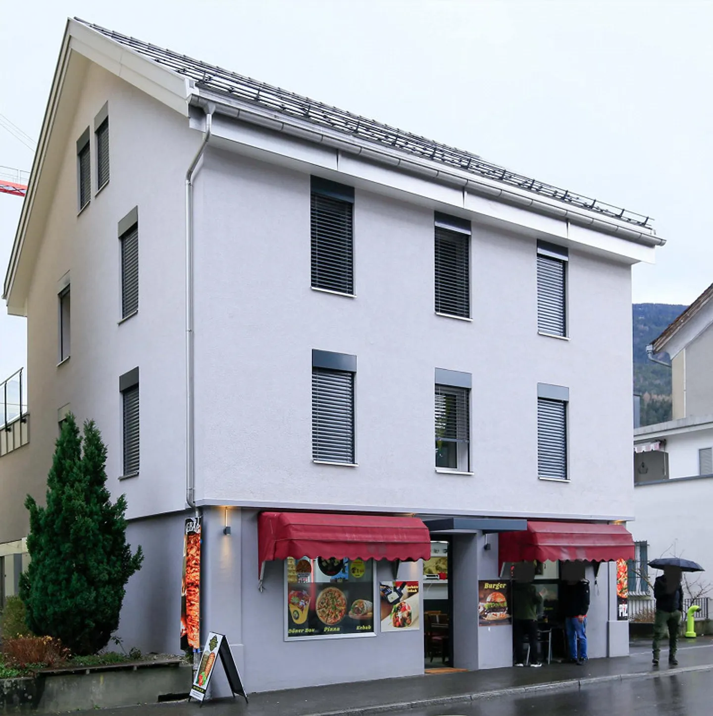 Appartamento duplex di 3,5 stanze in posizione centrale a Goldau - Foto 9 di 27