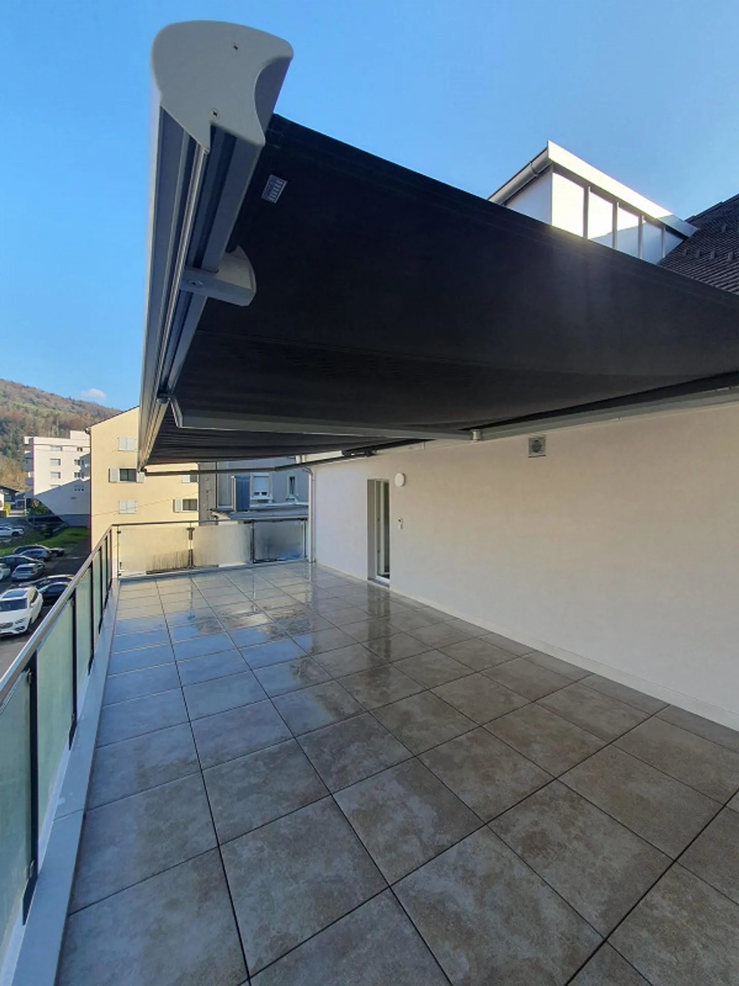 Appartamento duplex di 3,5 stanze in posizione centrale a Goldau - Foto 15 di 27