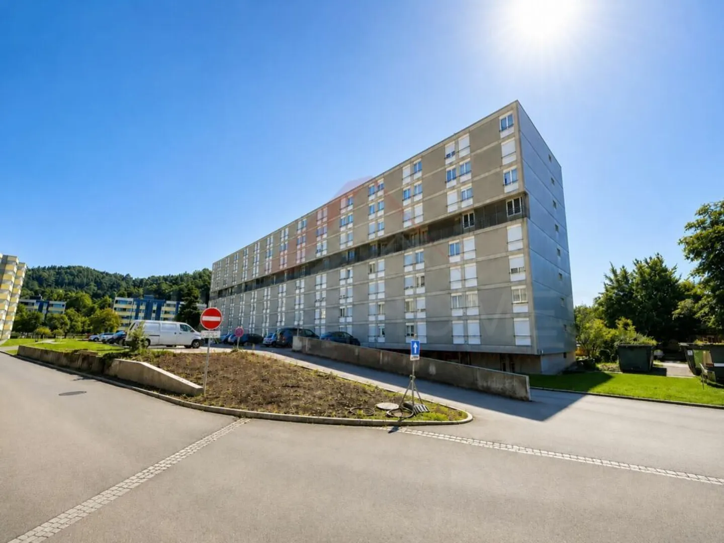 Living Above the Rooftops of Burgdorf - Bright 3.5 Room Apartment with a View - Photo 3 of 13
