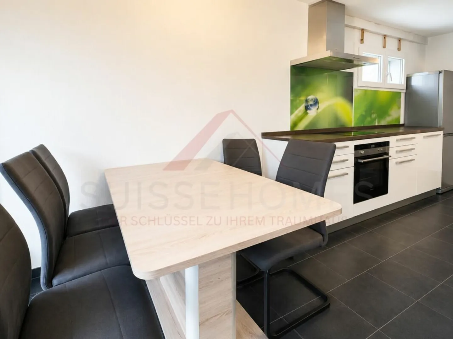 Living Above the Rooftops of Burgdorf - Bright 3.5 Room Apartment with a View - Photo 5 of 13