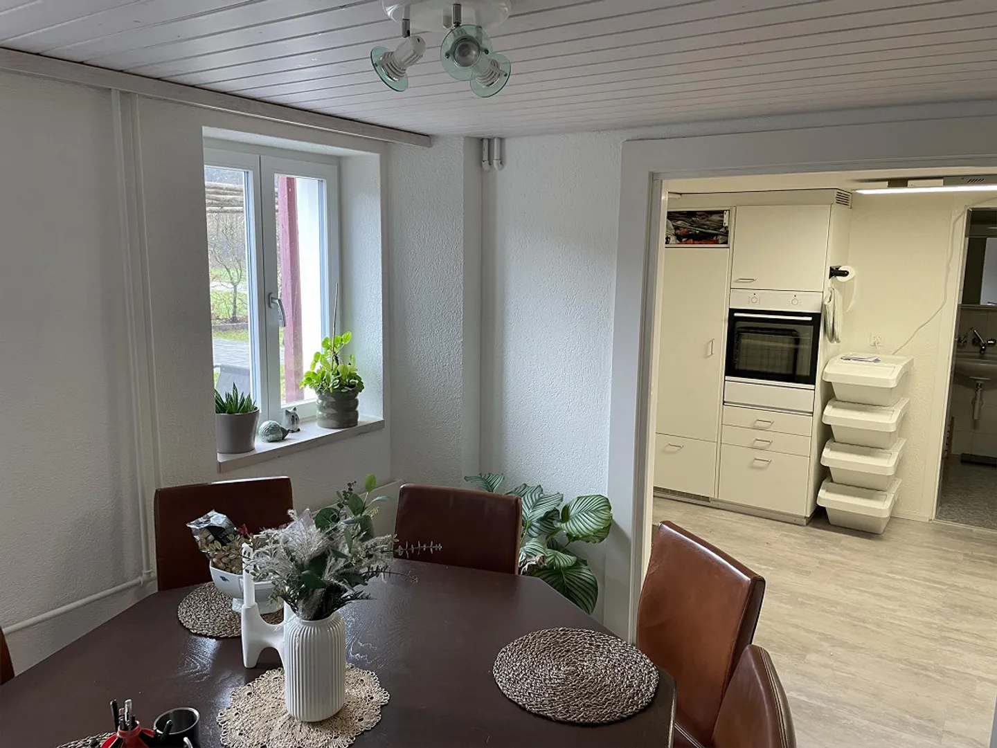 Appartamento luminoso al piano terra con area giardino e posto auto a Malters - Foto 7 di 23