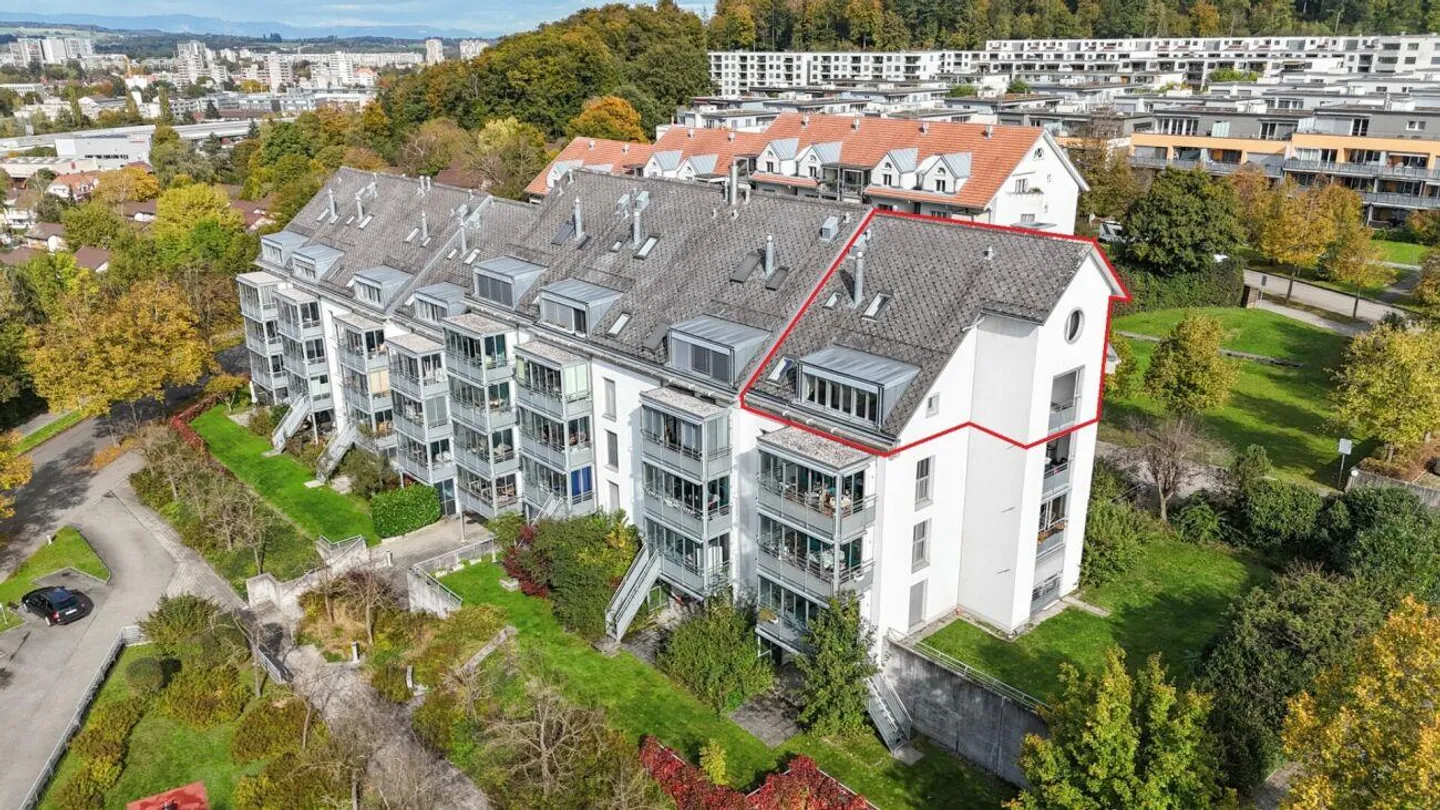 Centrale e tranquilla: Luminoso appartamento duplex di 3,5 locali con giardino d'inverno... - Foto 18 di 21