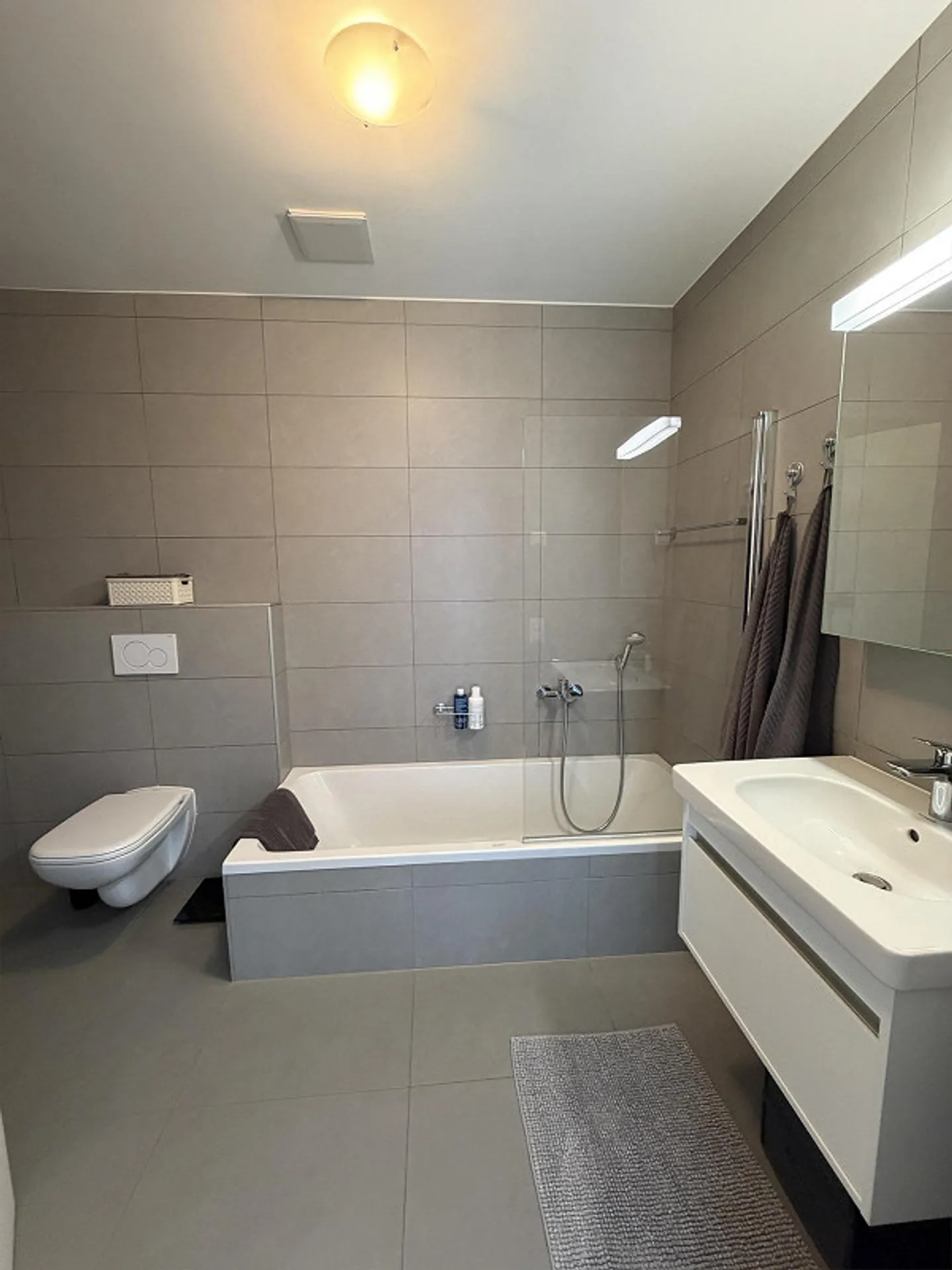 Appartement moderne de 3,5 pièces avec balcon à Massagno - Photo 7 sur 9