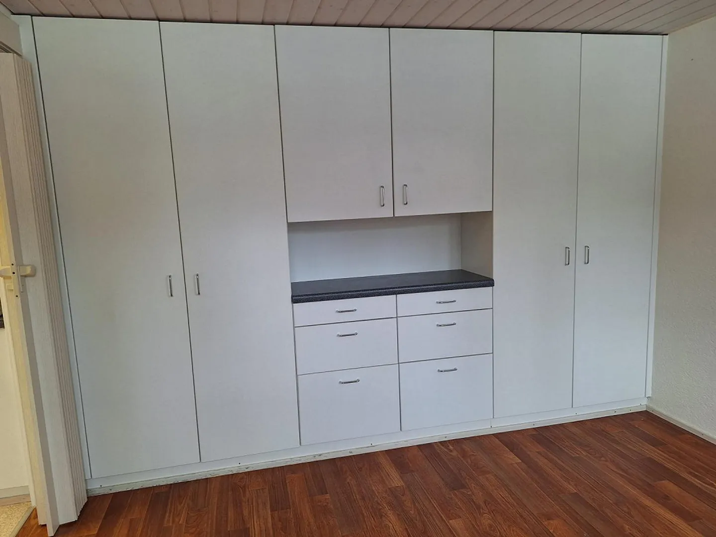 Appartamento luminoso al piano terra con area giardino e posto auto a Malters - Foto 17 di 23