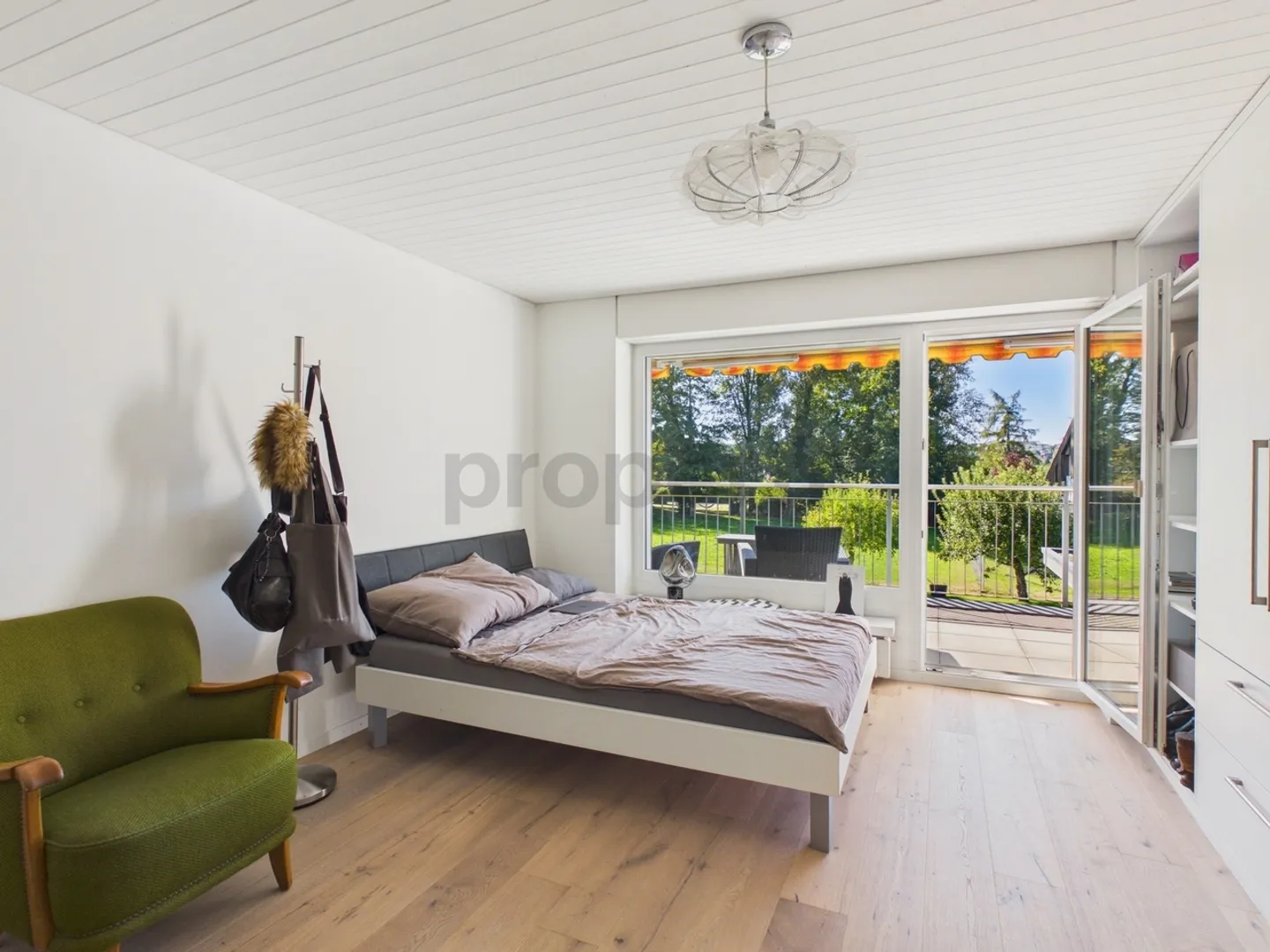 Casa familiare con molto spazio, giardino e numerosi extra - Foto 8 di 13