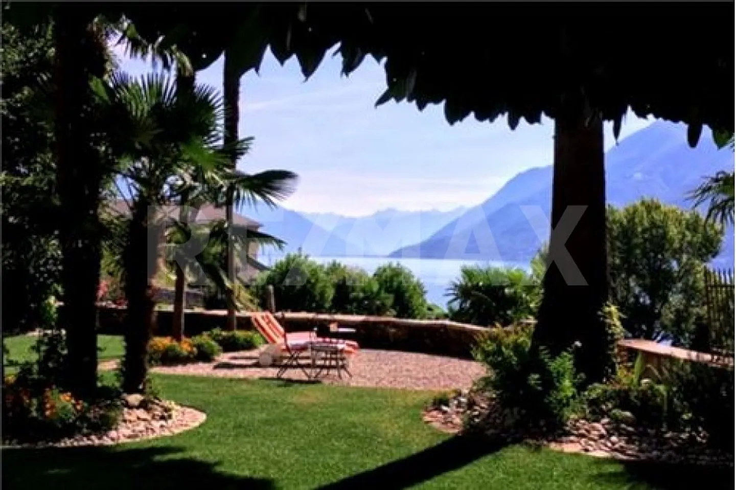Dream Villa in Brissago: A Paradise on Lake Maggiore - Photo 3 of 13