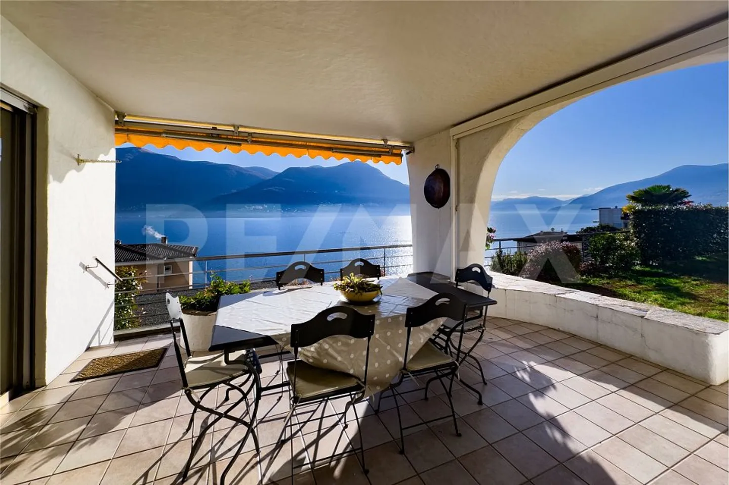 4.5 Apartment with Lake View - Photo 1 of 4