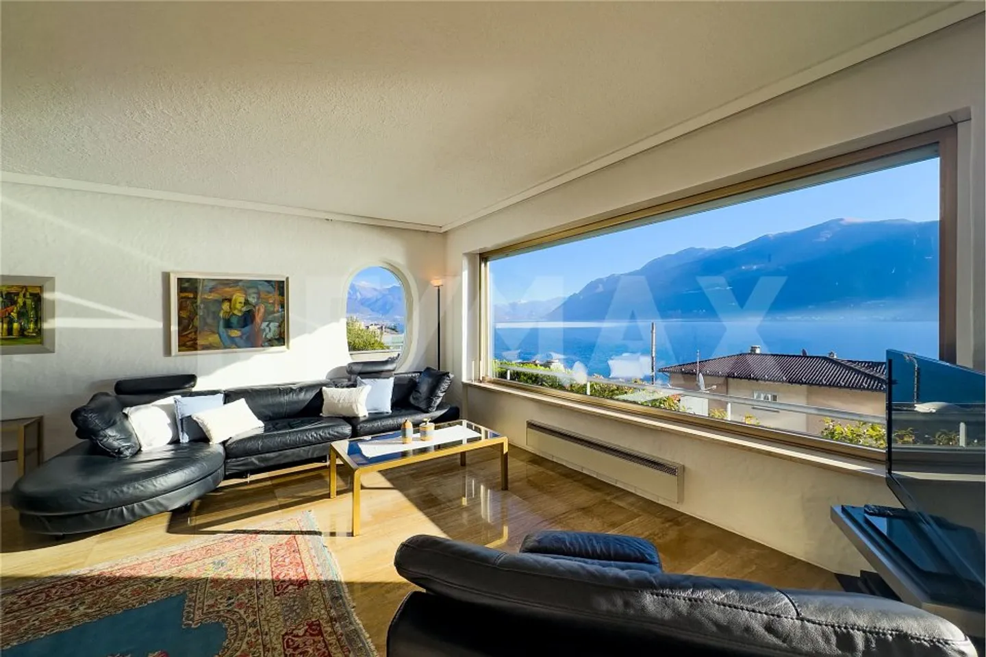 4.5 Apartment with Lake View - Photo 4 of 4