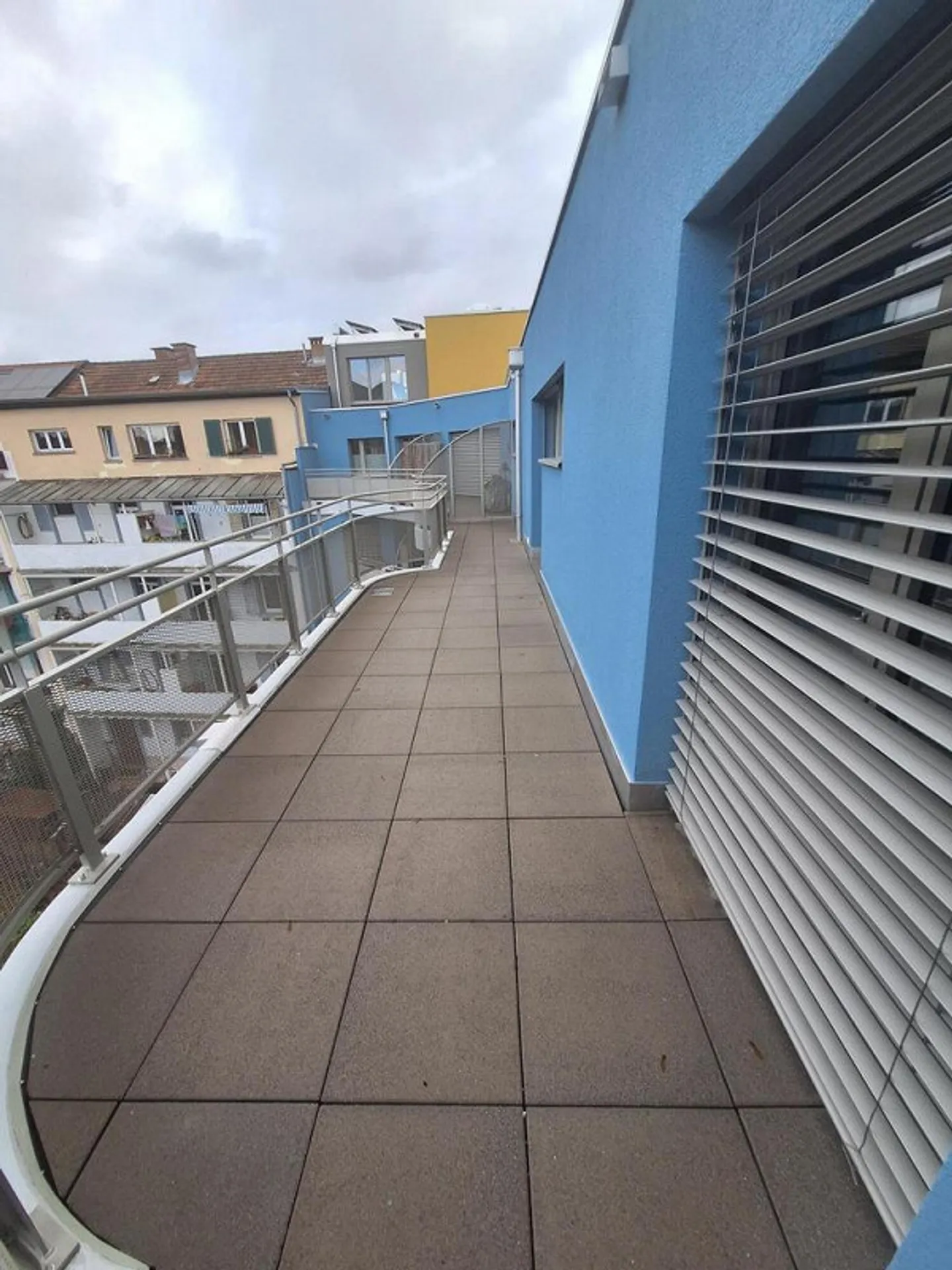 Ristrutturato con balcone di 21 m2 che si affaccia sul cortile - Foto 6 di 7