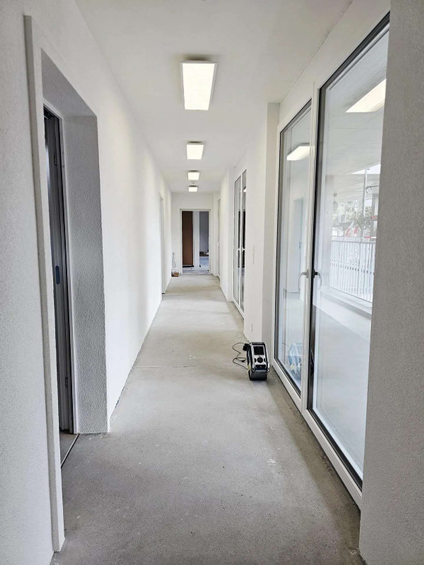 Prima occupazione - Spazio commerciale esclusivo con 6,5 stanze - Foto 5 di 14
