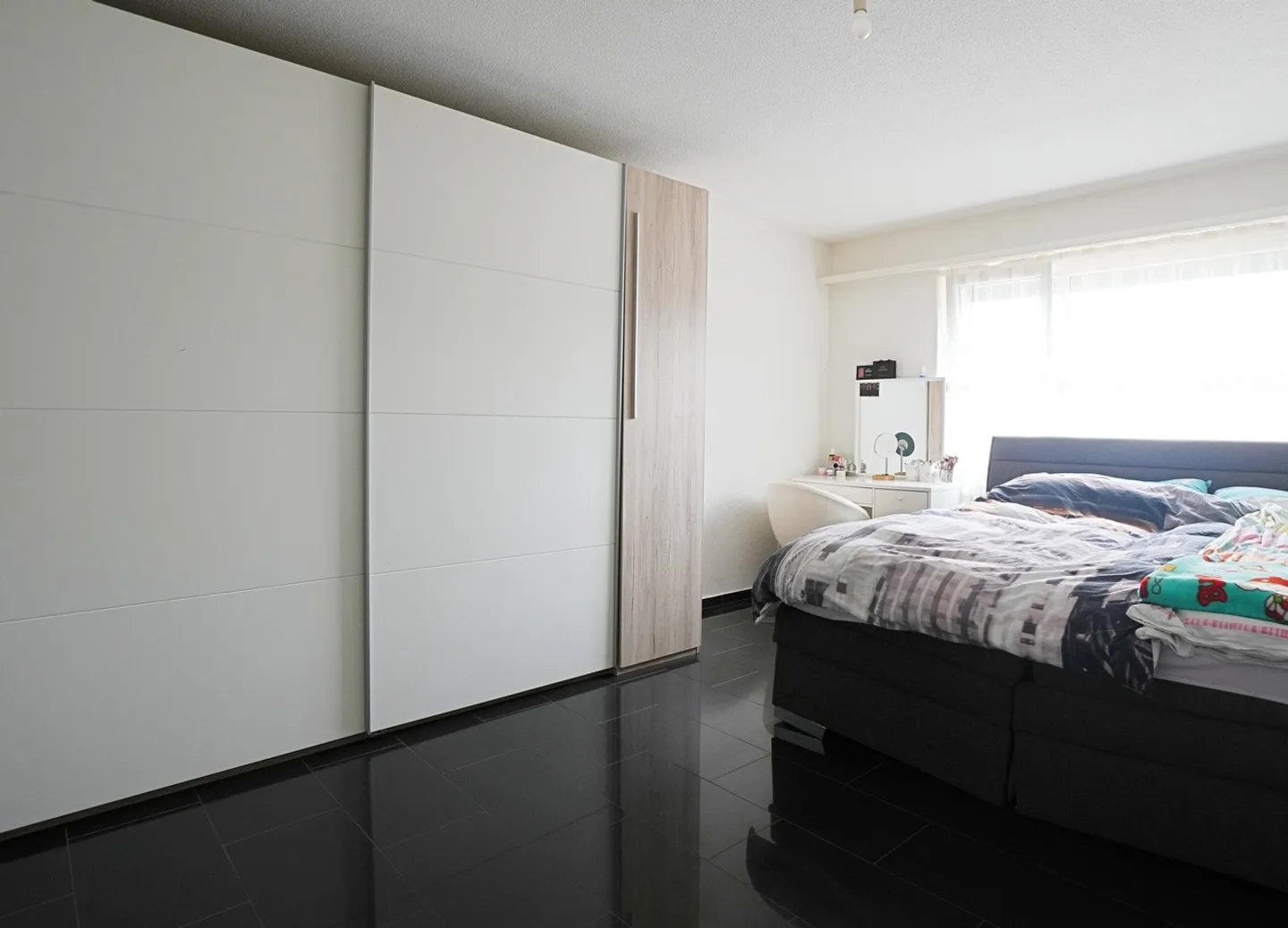 Renovated 5.5 Room Apartment in the Center of Wohlen - Photo 7 of 12