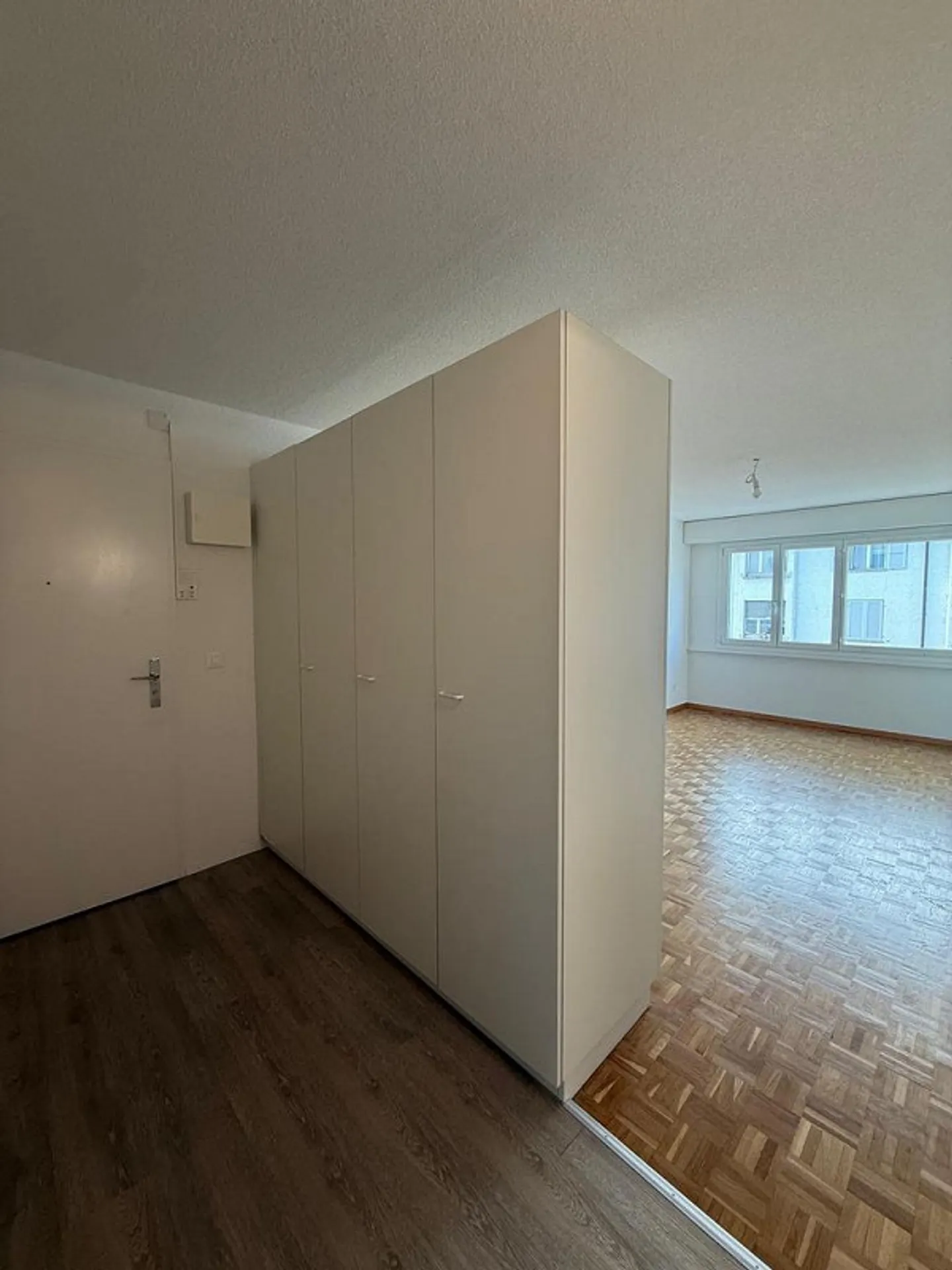 Bright 3.5-room apartment with balcony on the 2nd floor - Photo 6 of 12