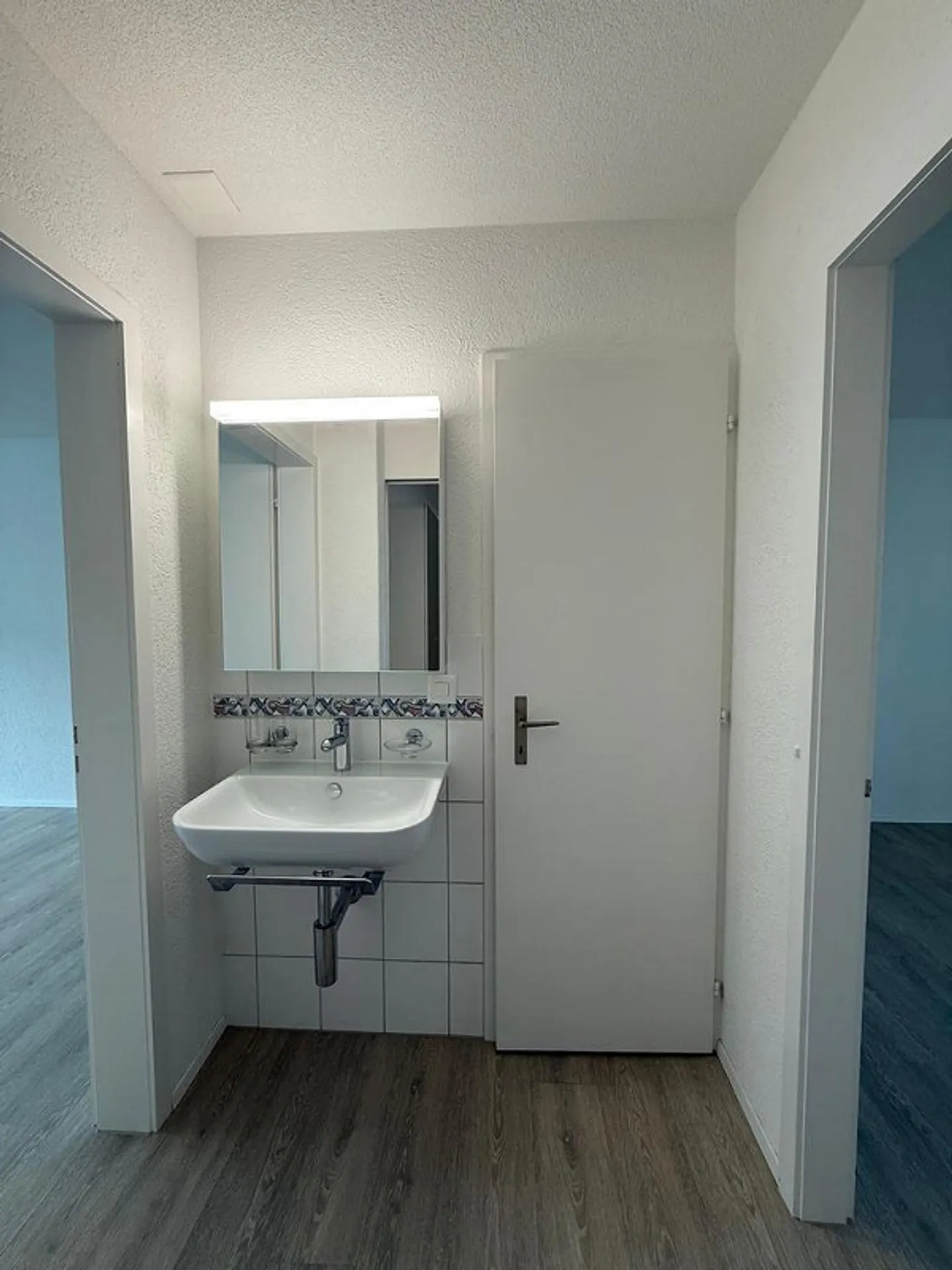 Bright 3.5-room apartment with balcony on the 2nd floor - Photo 10 of 12