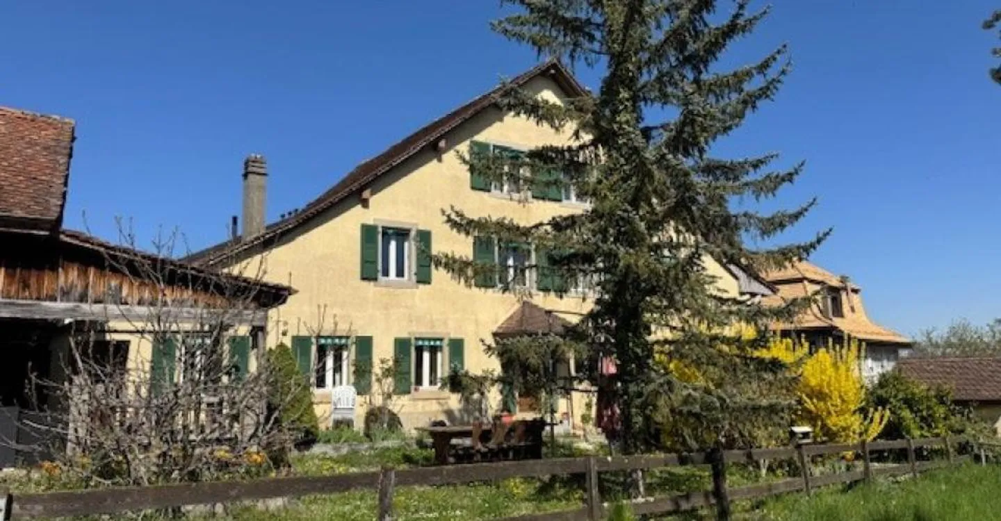 Casa di villaggio da trasformare completamente - Foto 1 di 2