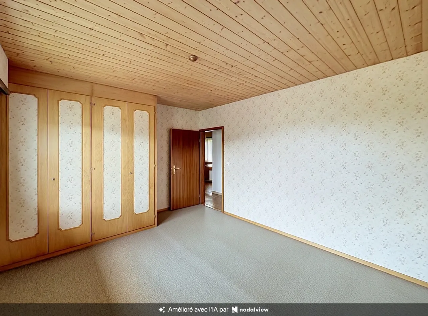 Einzelvilla, bemerkenswertes Potenzial in Wohngegend - Foto 6 von 13