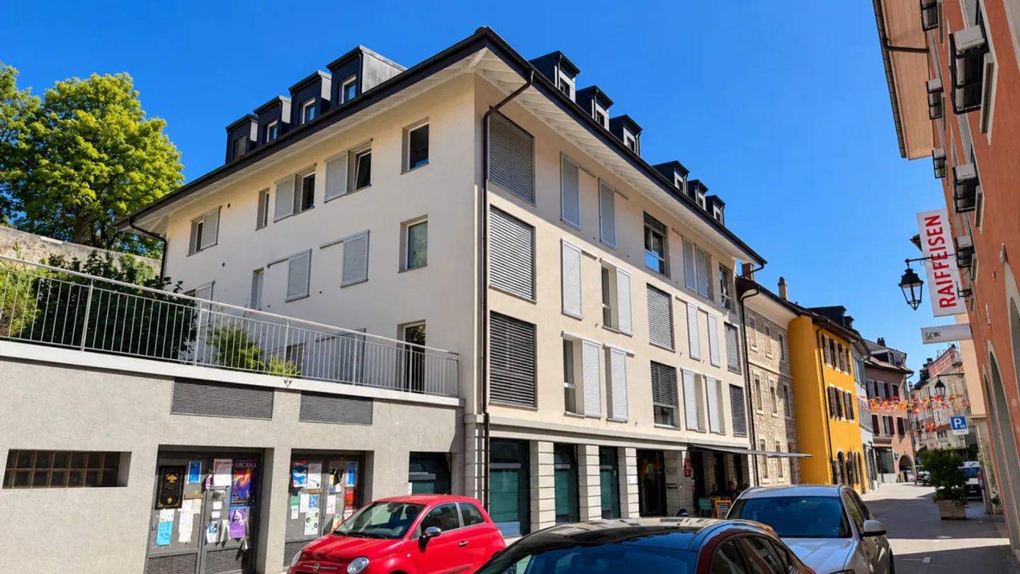Wunderschöne und geräumige Penthousewohnung mit 4,5 Zimmern im Zentrum von Orbe - Foto 27 von 27