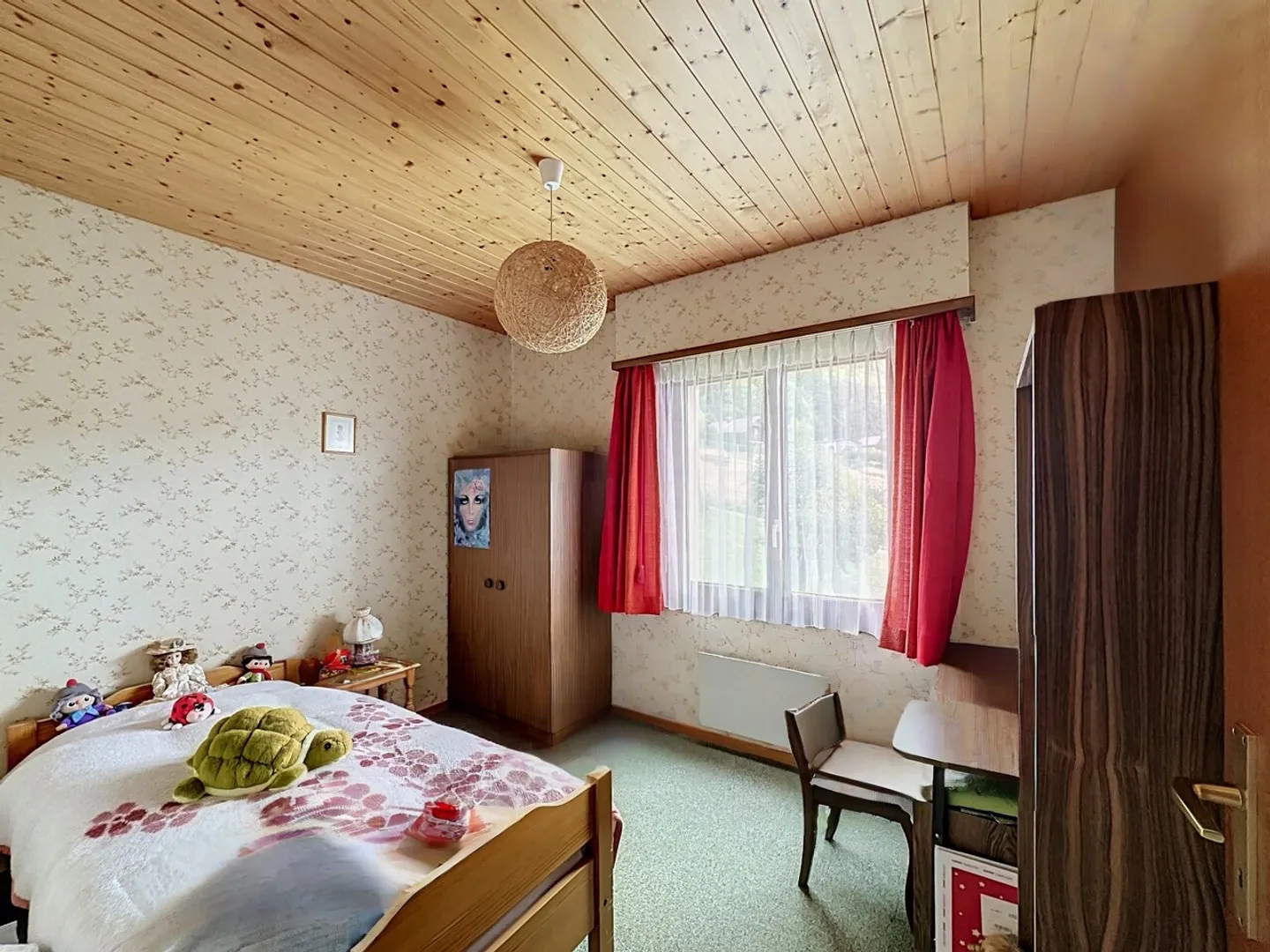 Einzelvilla, bemerkenswertes Potenzial in Wohngegend - Foto 12 von 13