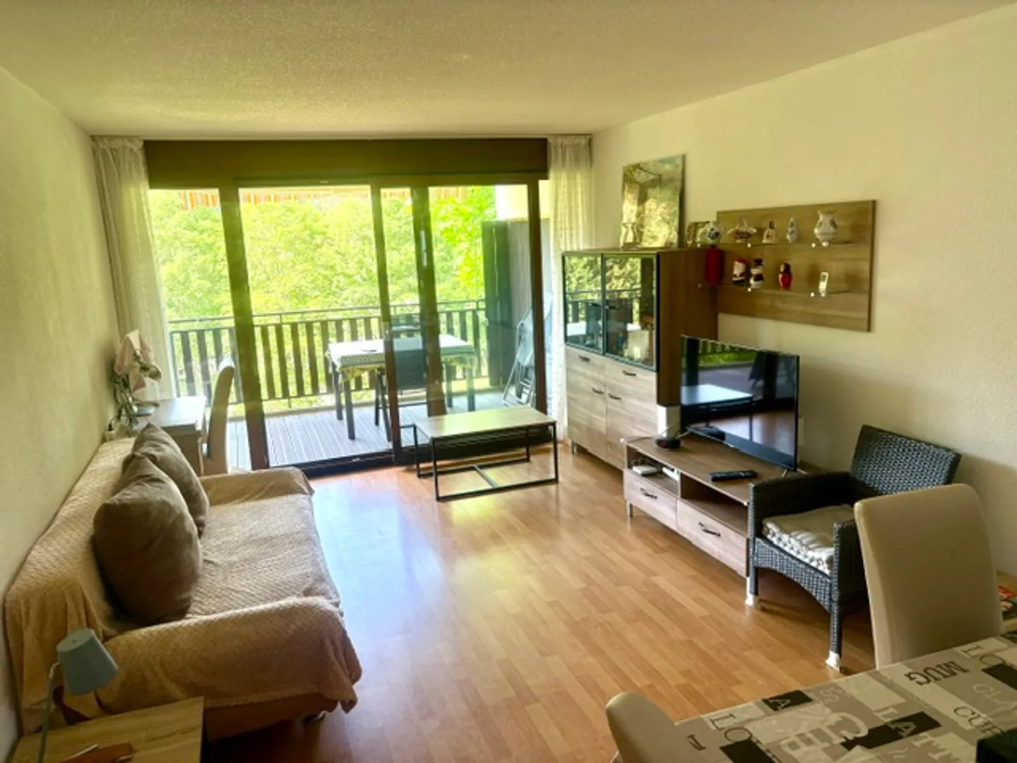 Charmante renovierte 2,5-Zimmer-Wohnung in Saint-Cergue - Foto 4 von 8