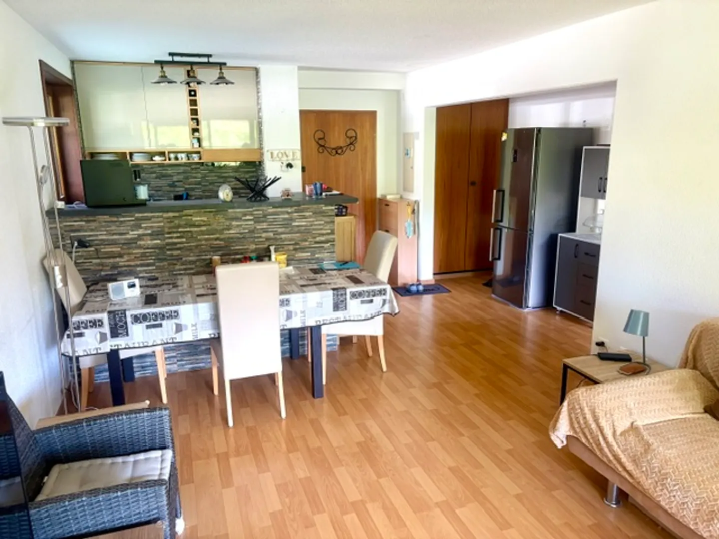 Charmante renovierte 2,5-Zimmer-Wohnung in Saint-Cergue - Foto 5 von 8