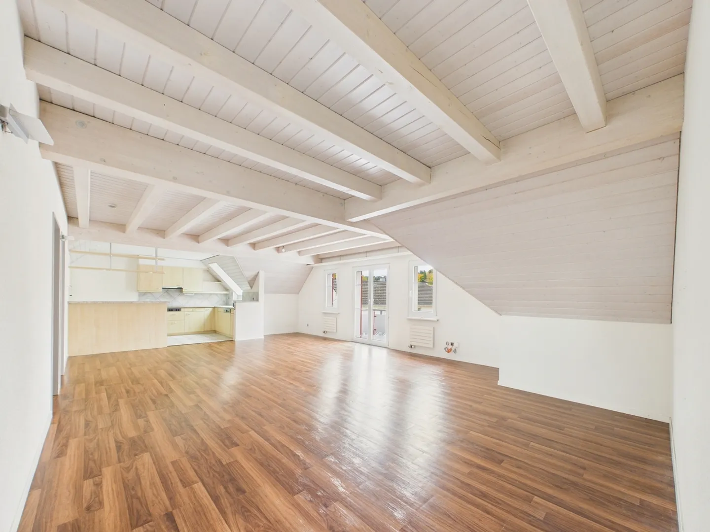 Exclusive 4.5-room apartment in the sought-after region of Mettlen, Canton TG - Photo 1 of 13