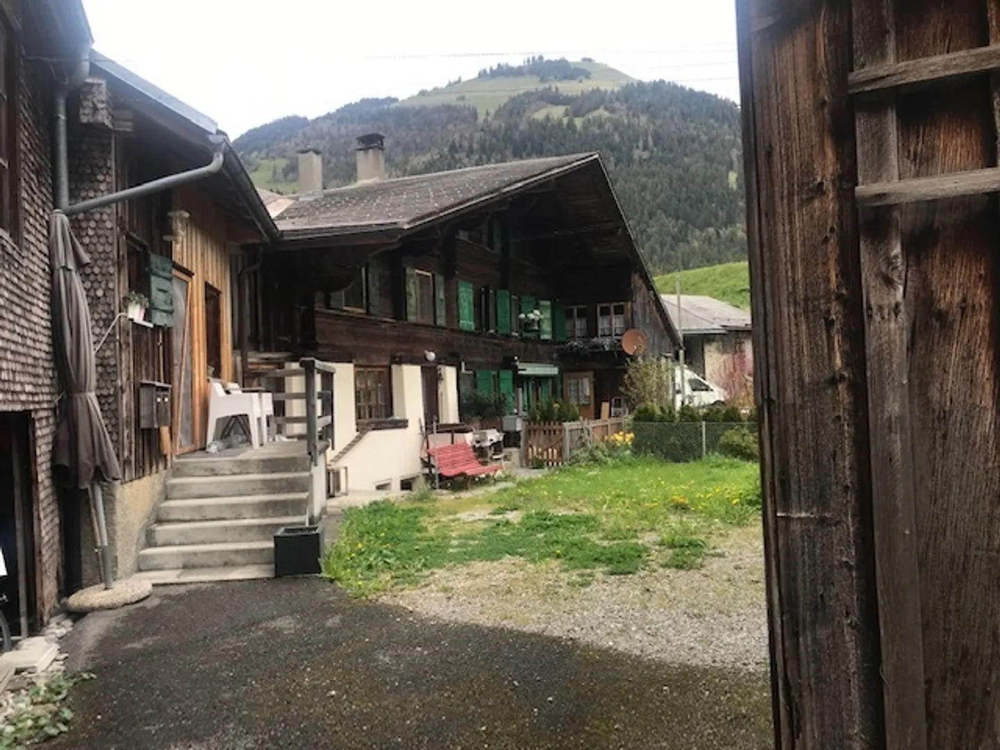 Immeuble d'habitation, affectation mixte, Les Moulins, Château d'Oex - Photo 18 sur 18