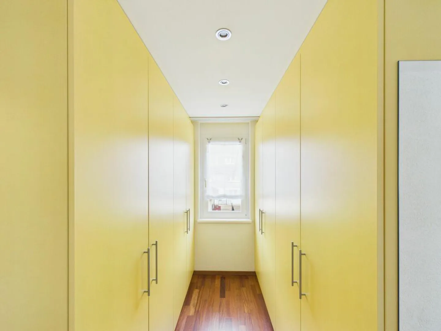 Grosszügige Designwohnung mit zwei Balkonen und stilvollem Wohnambi... - Photo 10 of 16