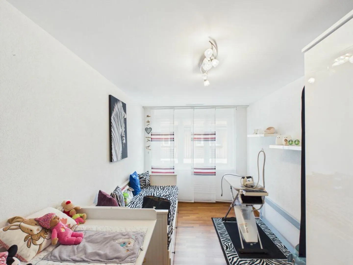 Grosszügige Designwohnung mit zwei Balkonen und stilvollem Wohnambi... - Photo 12 of 16