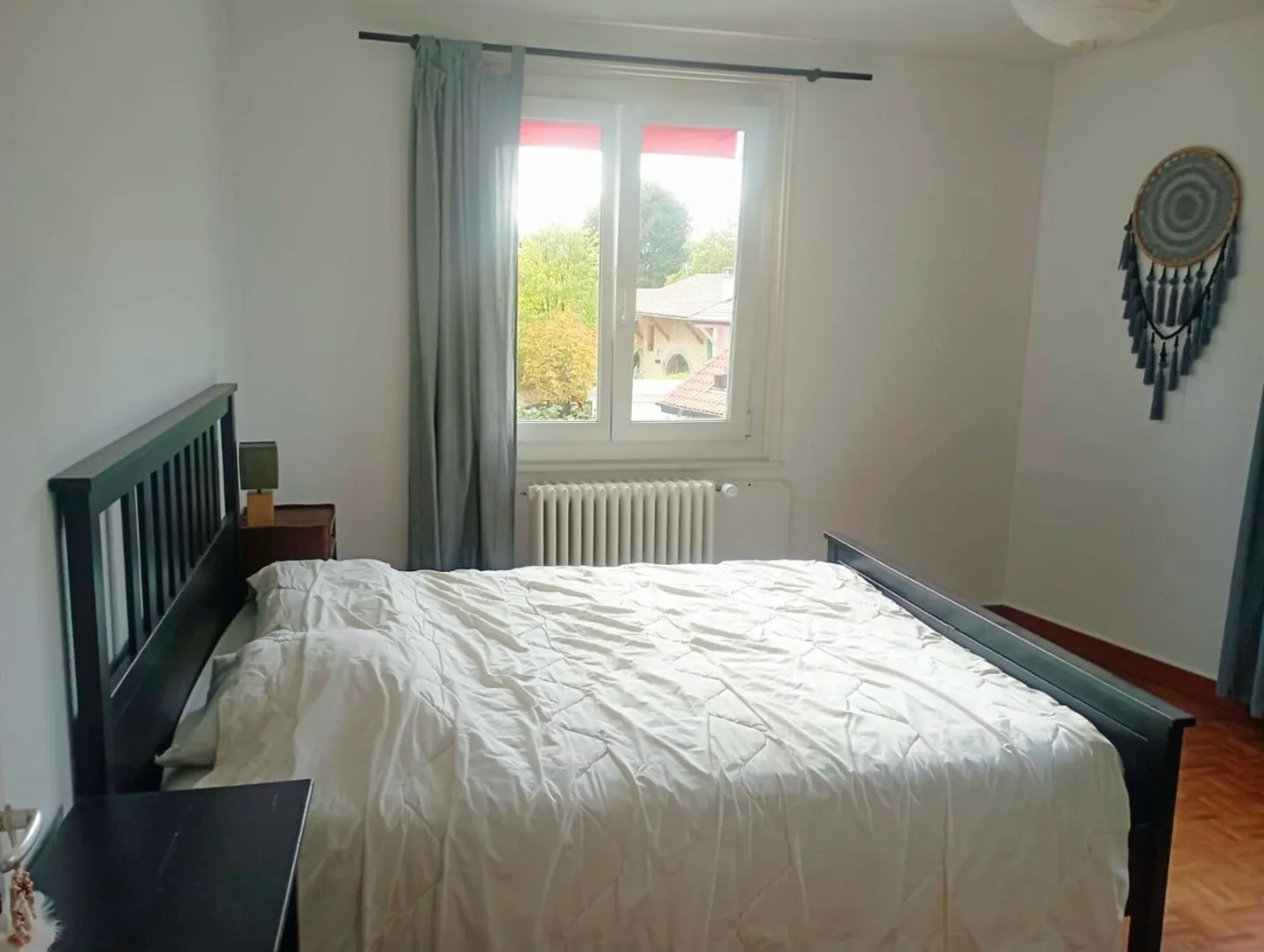 Bernex / Genf - Möblierte 3-Zimmer-Wohnung von +/- 50 m² + Balkon - Foto 3 von 9