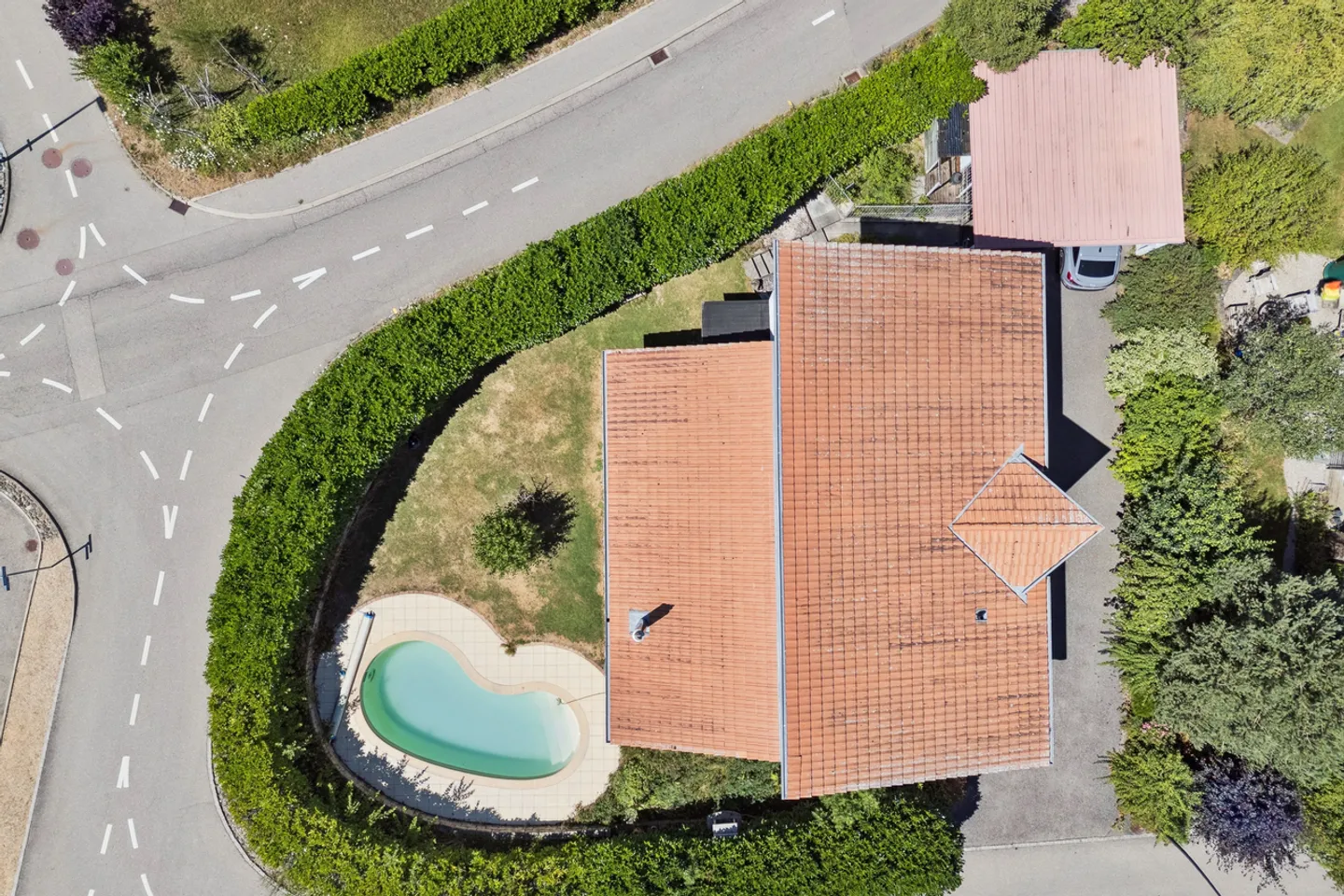 Beautiful family home located in a quiet neighborhood - Photo 14 of 14