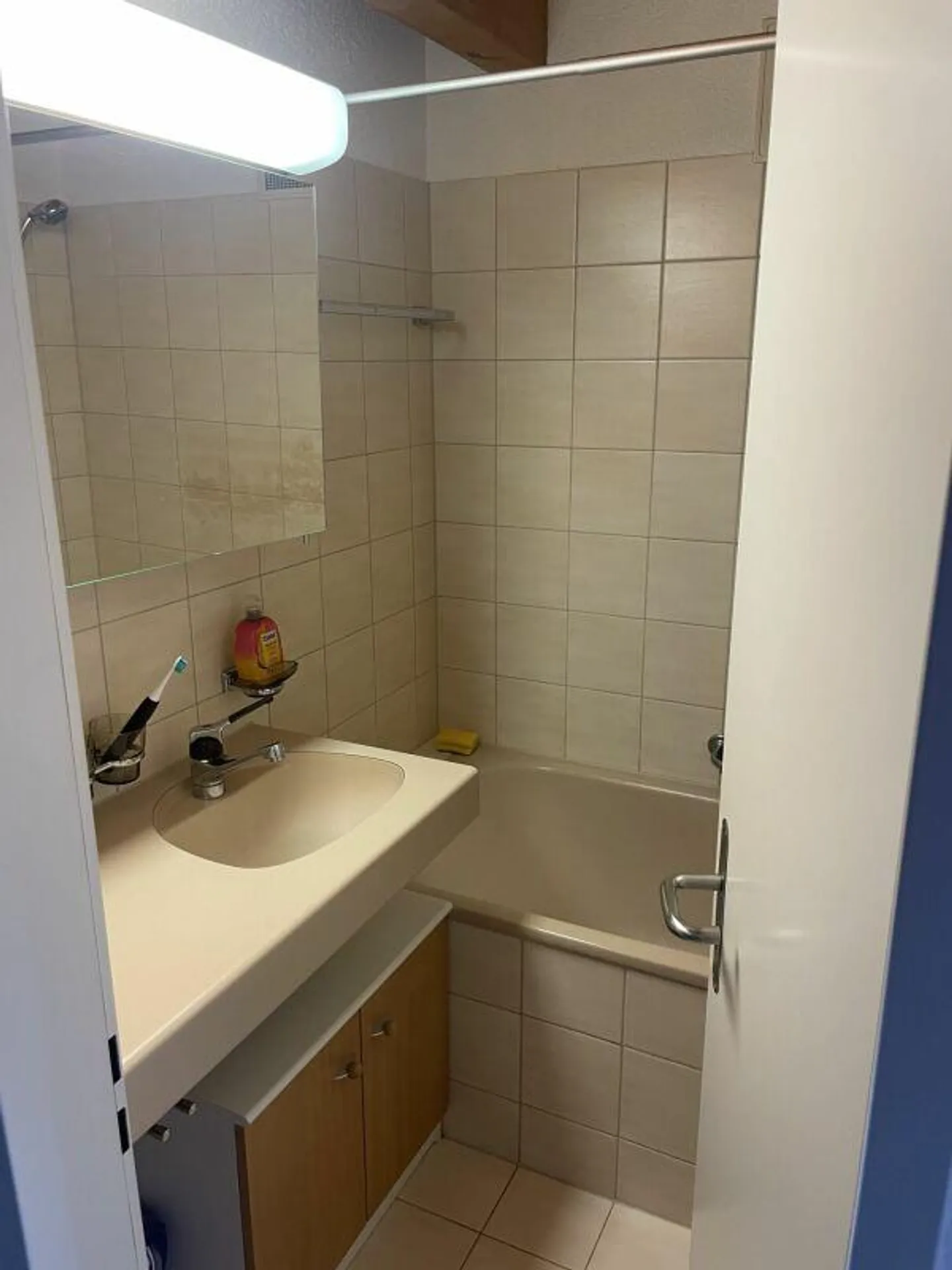 Adorabile appartamento duplex con vista sull'alto lago di Zurigo! - Foto 5 di 11