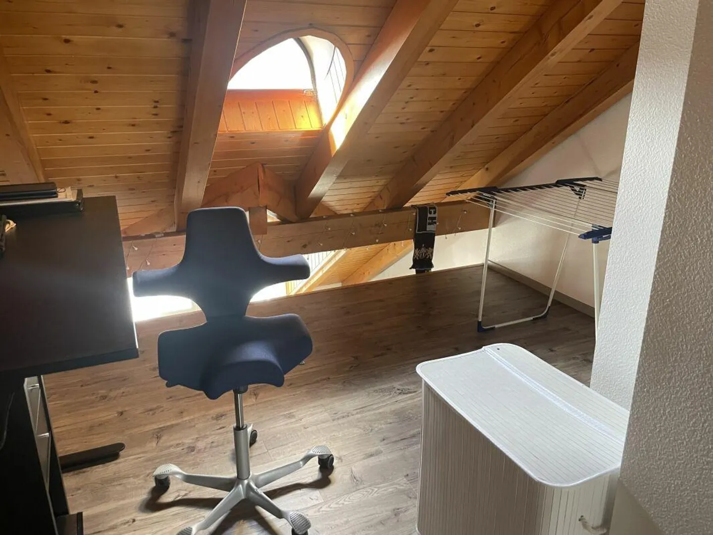 Adorabile appartamento duplex con vista sull'alto lago di Zurigo! - Foto 9 di 11