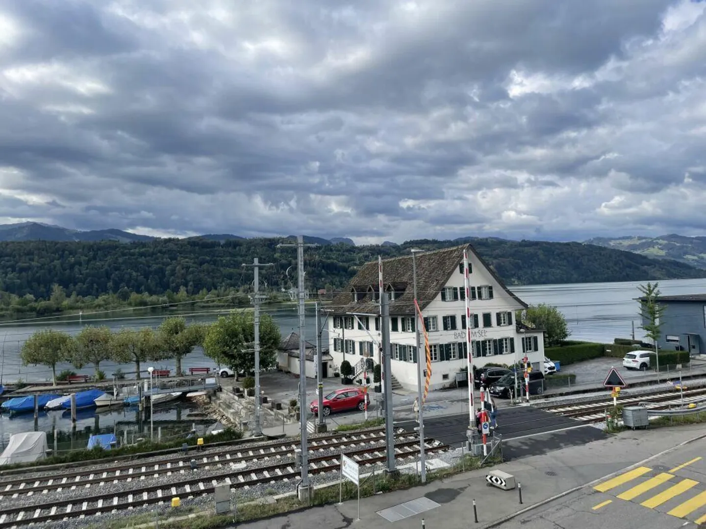 Adorabile appartamento duplex con vista sull'alto lago di Zurigo! - Foto 10 di 11