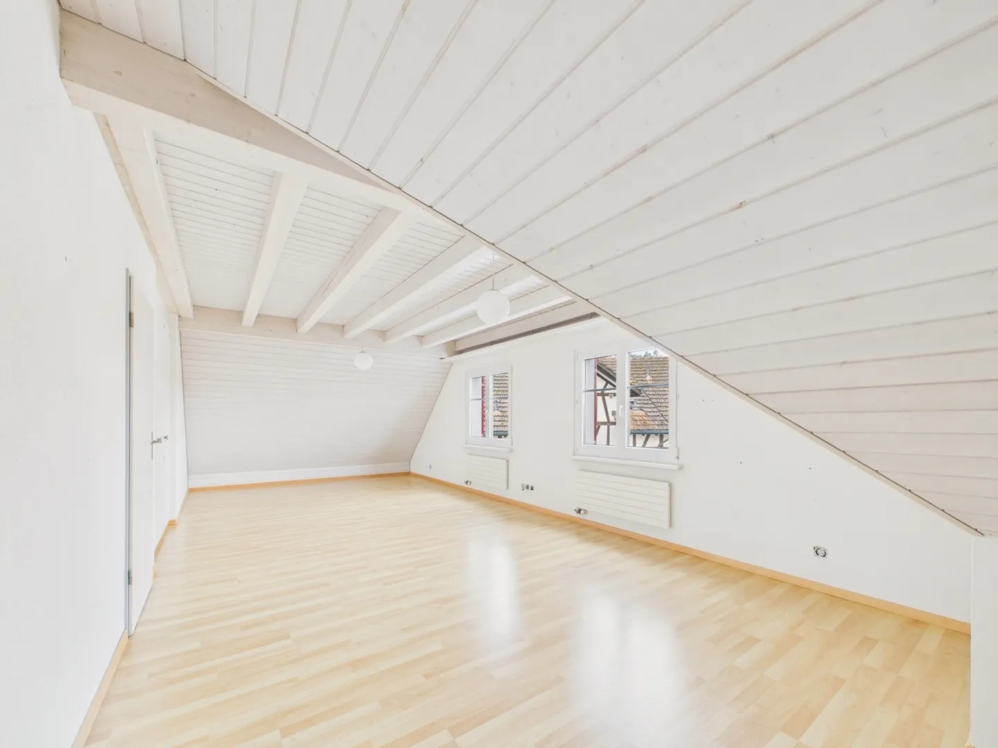 Exclusive 4.5-room apartment in the sought-after region of Mettlen, Canton TG - Photo 8 of 13