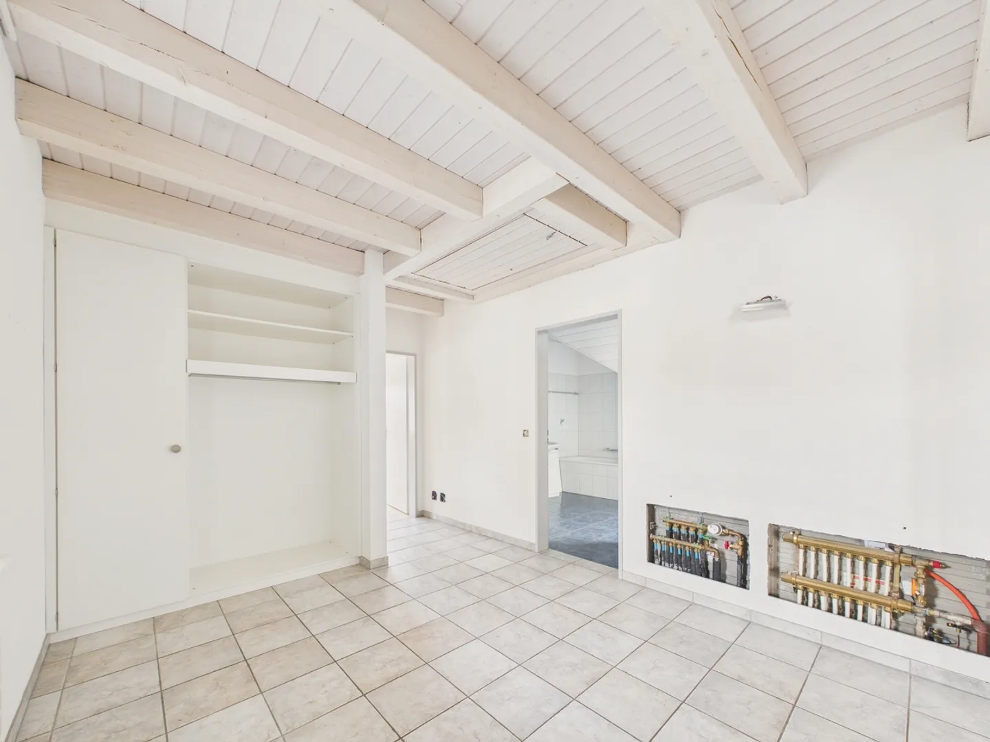 Exclusive 4.5-room apartment in the sought-after region of Mettlen, Canton TG - Photo 9 of 13