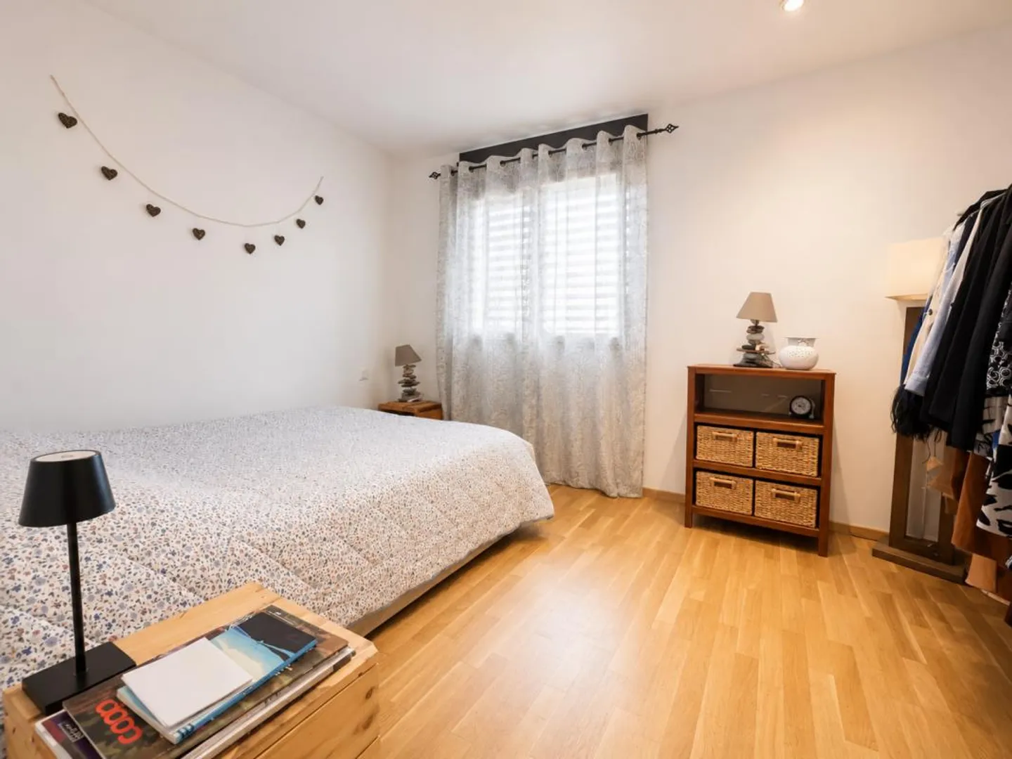 Appartamento luminoso e moderno di 3,5 locali - Foto 5 di 8