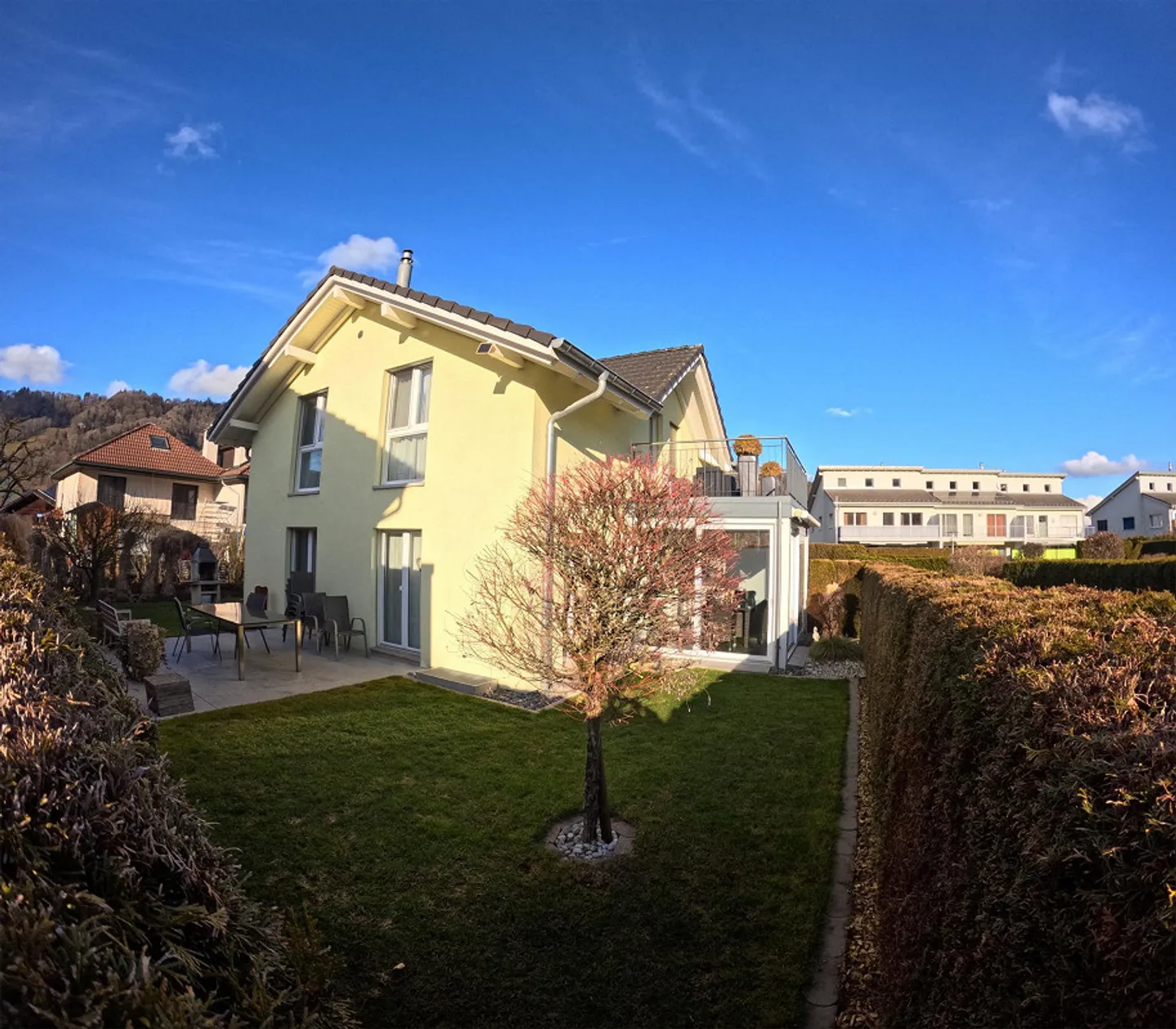 Single-family house with winter garden and view of Pilatus in the best location in Schachen LU - Photo 2 of 7