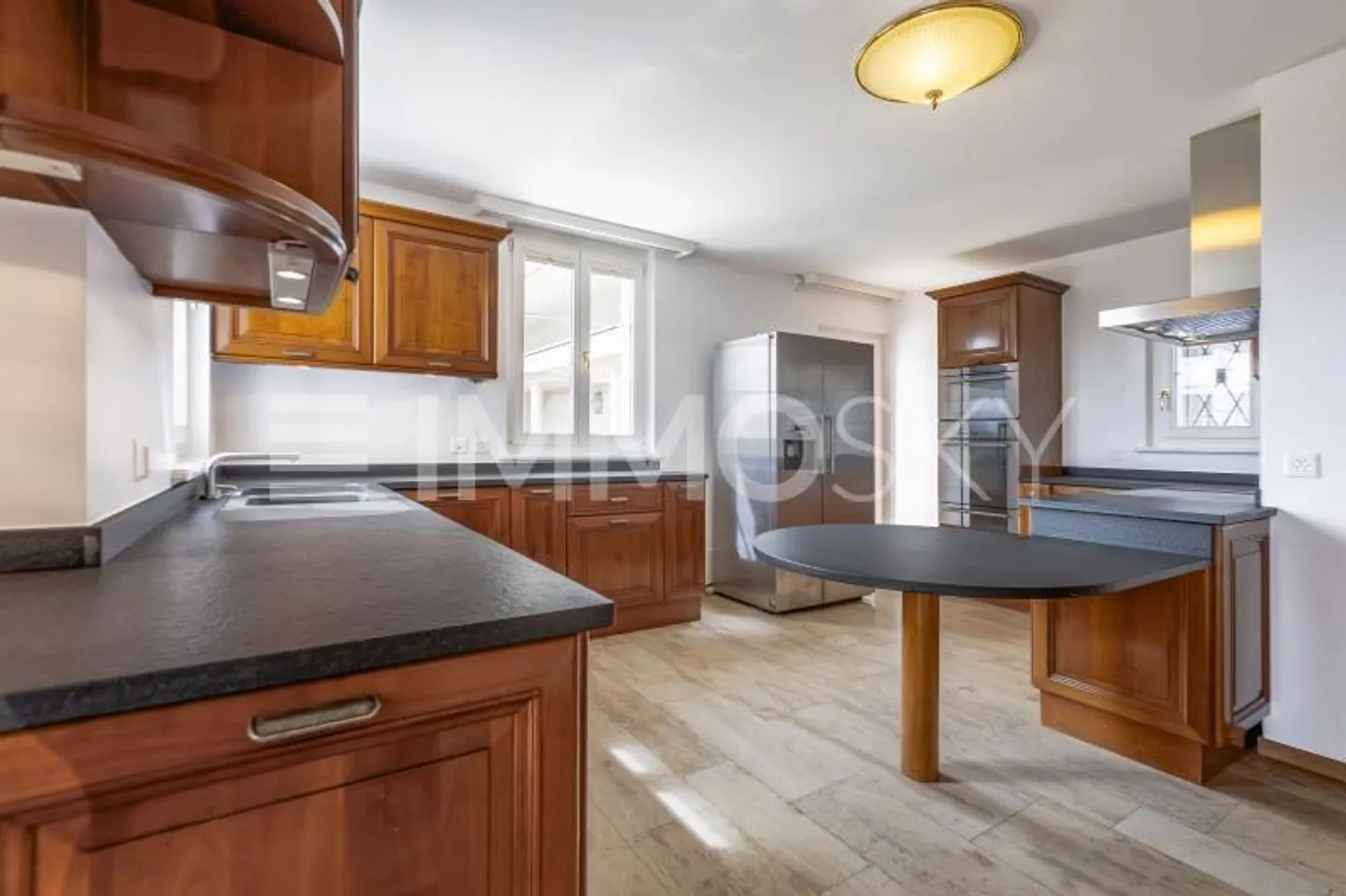 Casa eccezionale di 12 stanze nel cuore di Mont-sur-Rolle - Foto 6 di 9