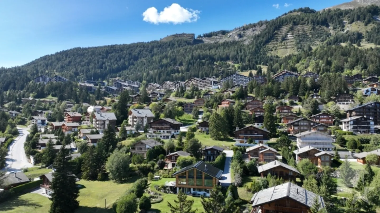 Land of 3730m2 in the hotel area and in community apartments - Photo 6 of 7