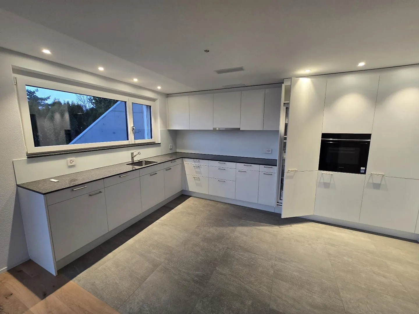 Spacious 3 1/2 Maisonette Apartment, 110m2, in Prime Location (New Building) - Photo 8 of 15