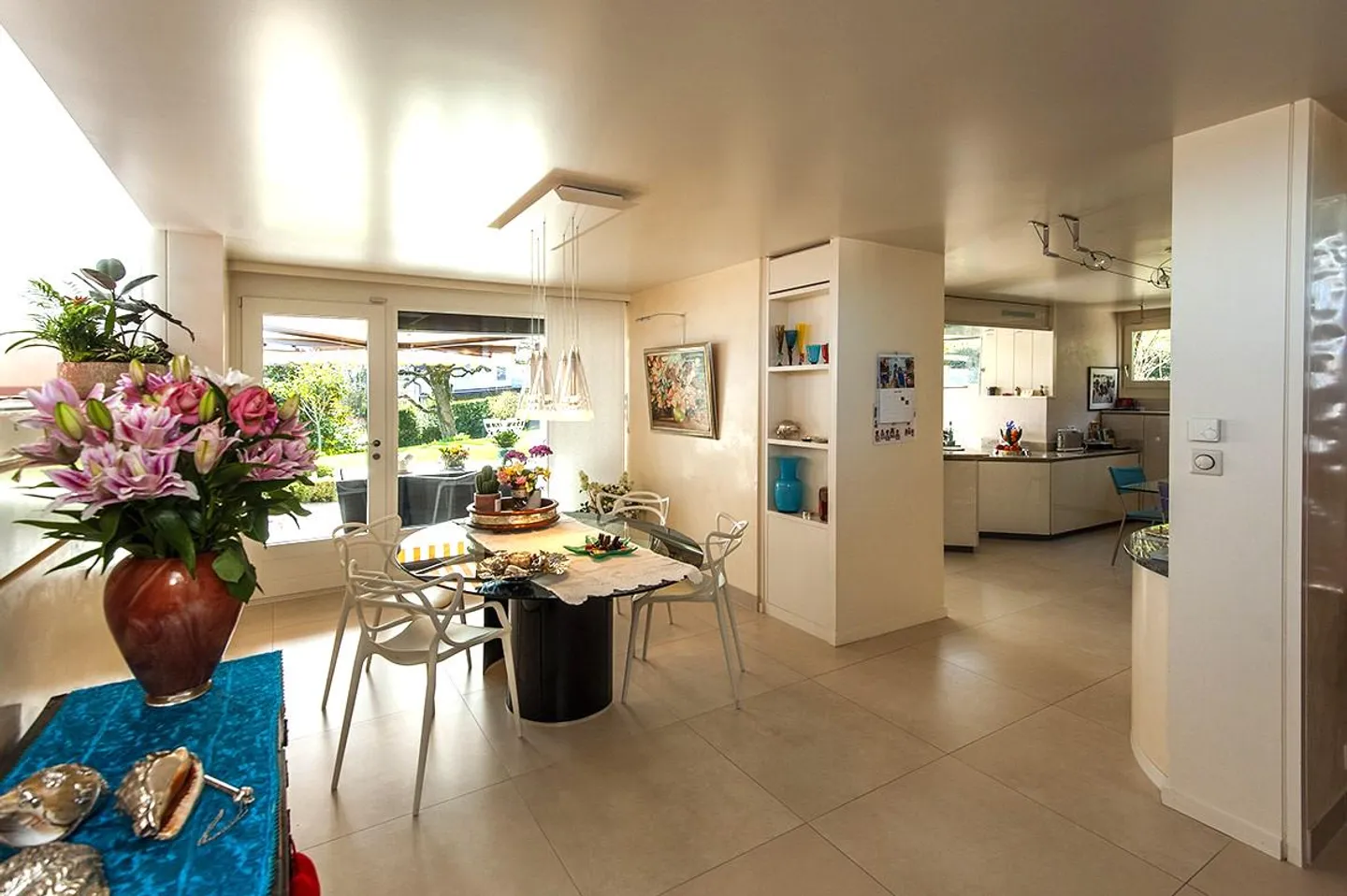 Villa Architettonica con Vista Lago - Foto 7 di 13