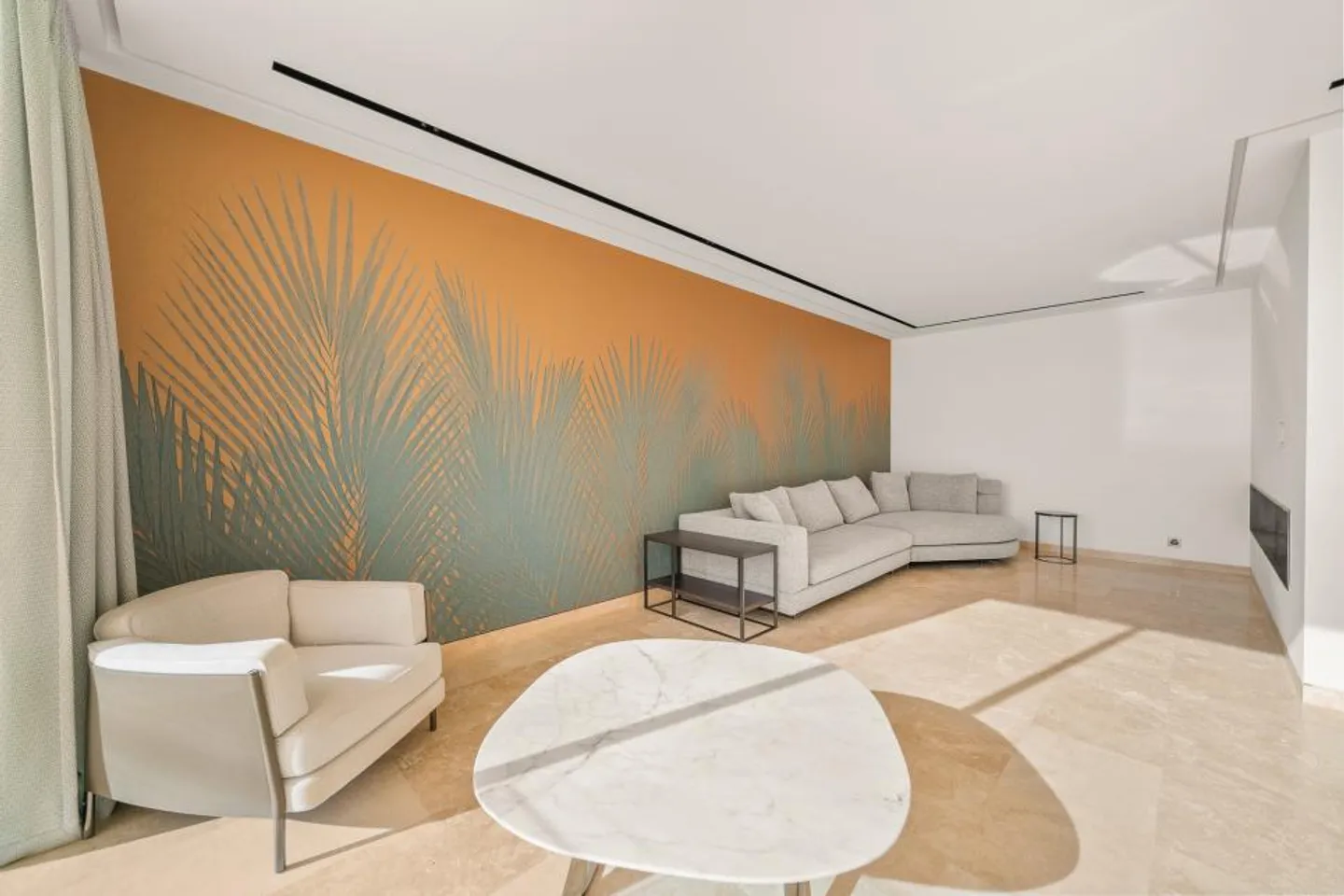 Beautiful townhouse with garden and pool in the heart of Chailly - Photo 6 of 13