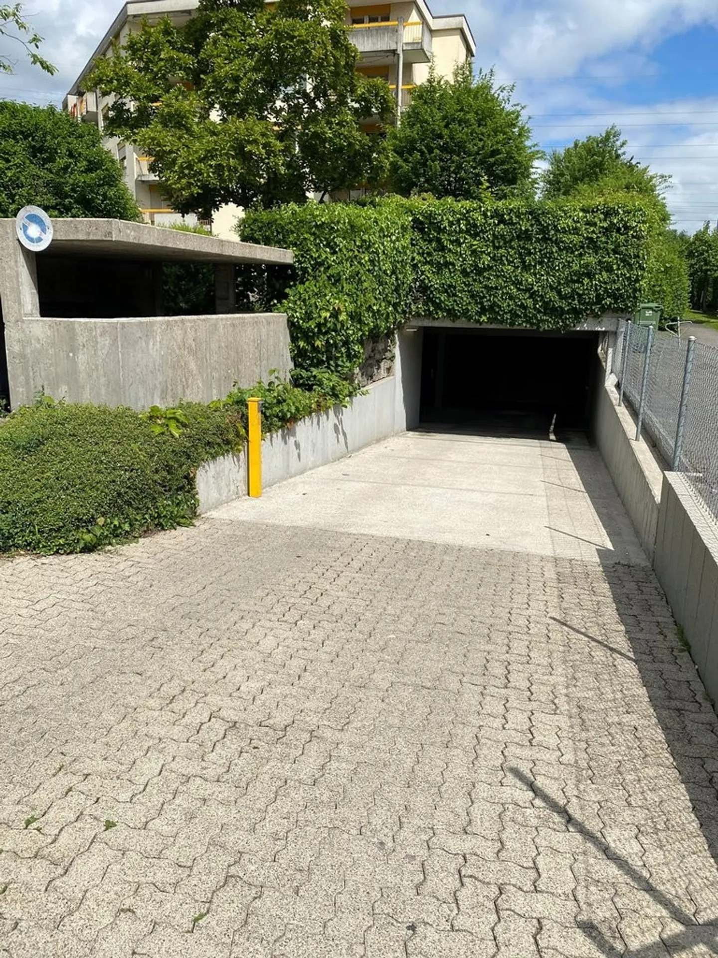 Einstellplätze zu vermieten - Foto 1 von 2