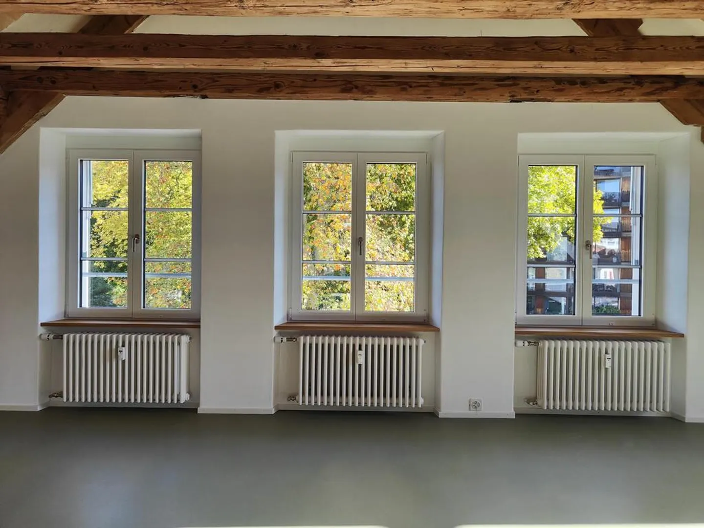 Spazio Atelier/Ufficio luminoso in mansarda, Turbinenweg 1 - Foto 7 di 10