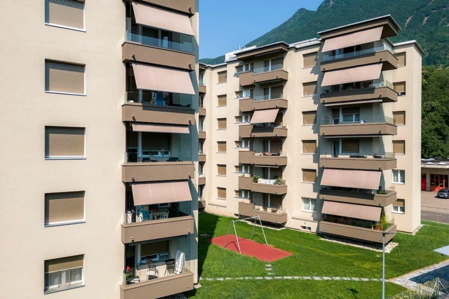 9500, Roggia, stationnement extérieur - Photo 11 sur 11